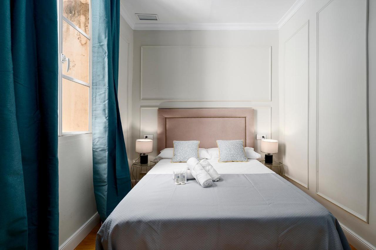 מאלגה Apartamento Plaza De La Merced 4 Habitaciones מראה חיצוני תמונה