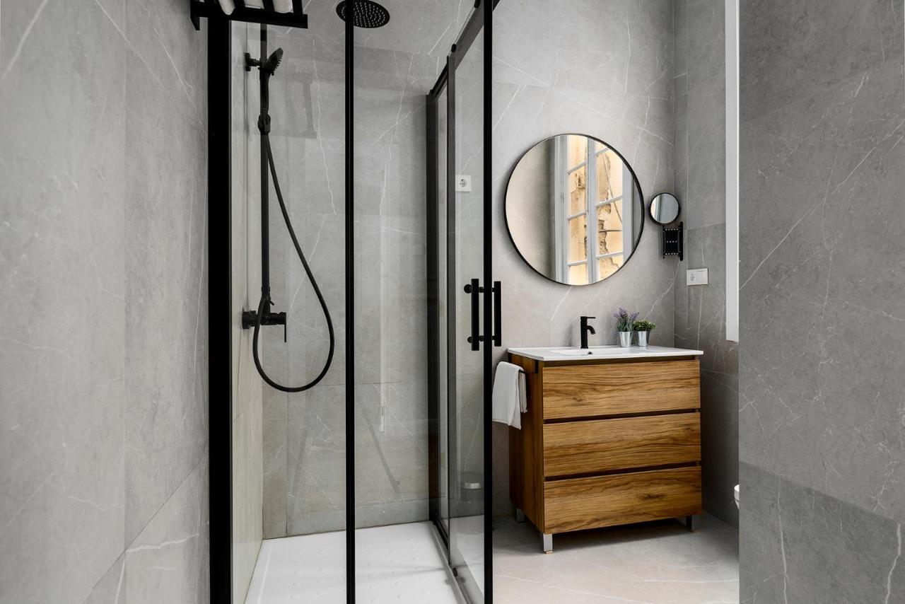 מאלגה Apartamento Plaza De La Merced 4 Habitaciones מראה חיצוני תמונה